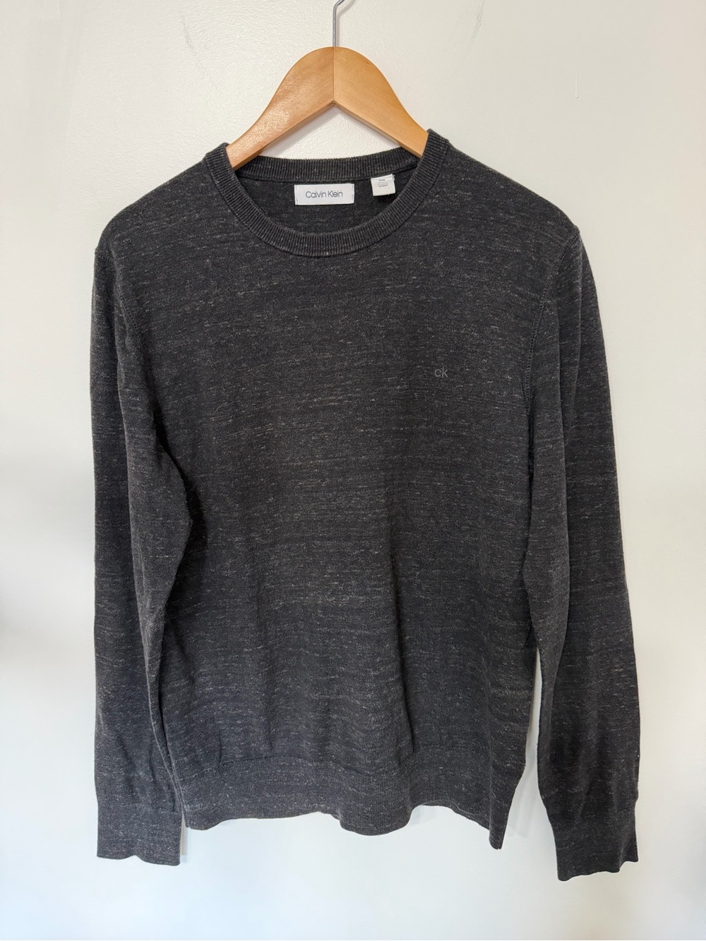 Calvin Klein Menβs Large Charcoal Gray Crewneck Pullover Sweater Minimalist